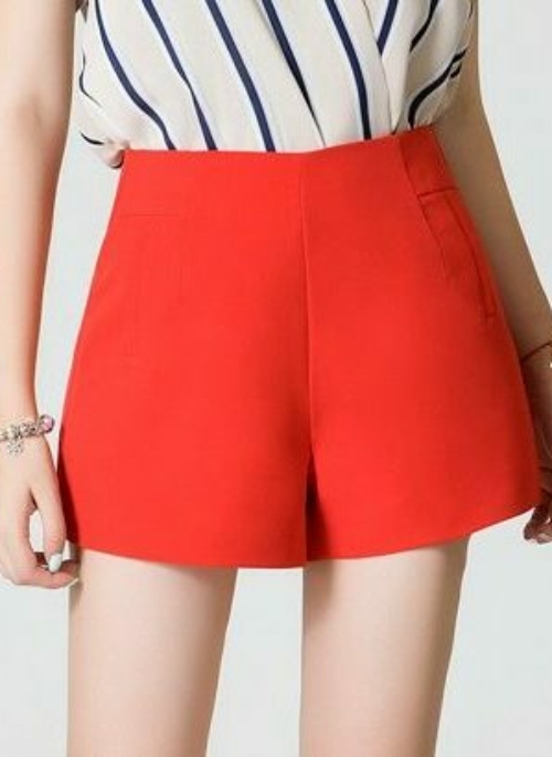 Red Shorts | Solar – Mamamoo