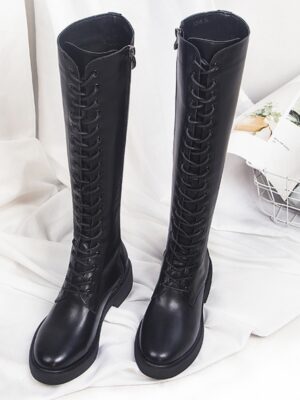 Jisoo Black Lace Boots (12)