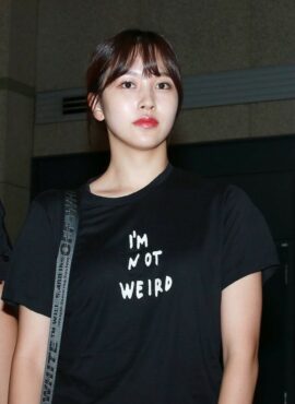 Black I'm Not Weird T-Shirt | Mina - Twice