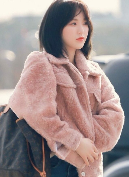Pink Fluffy Jacket | Wendy – Red Velvet
