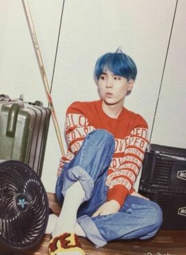 Red Loved Sweater | Suga - BTS