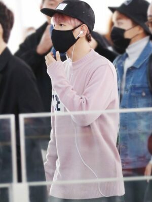 Pink Peace Sweater | Baekhyun – EXO