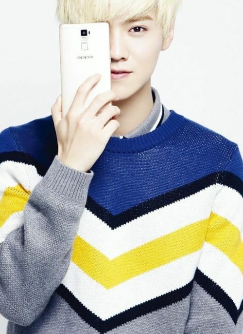 Blue And Grey Chic Sweater | Luhan – EXO