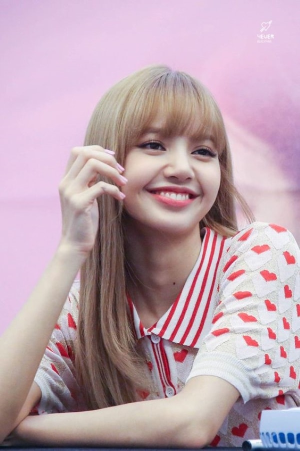 Hearts And Stripes Top With Skirt Set | Lisa - BlackPink | K-Fashion at ...