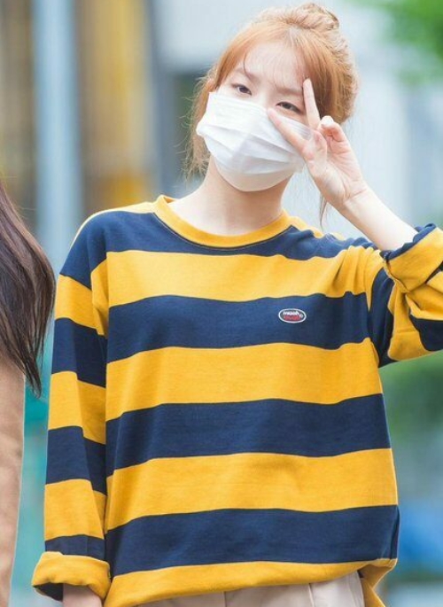 Yellow Striped Long-Sleeved T-Shirt | Seulgi – Red Velvet