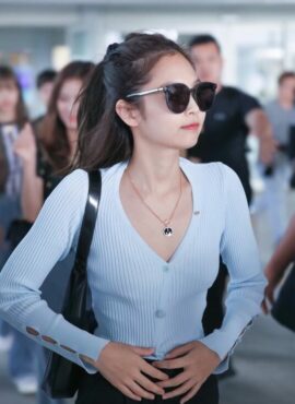 Blue Ripped V-Neck With Buttons Cardigan | Jennie - BlackPink
