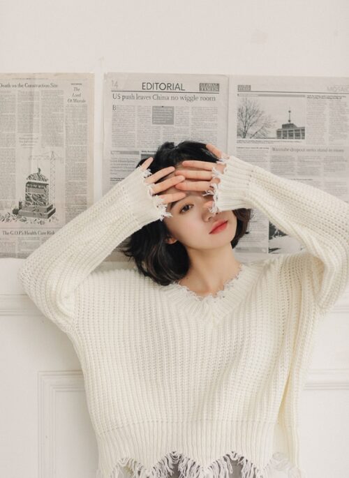 White V-Neck Tassels Knit Sweater | Lisa – BlackPink
