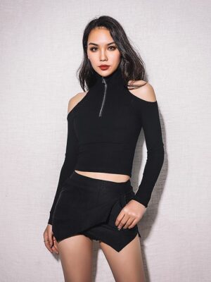 Short Sweater with Cut-Out Shoulders (1)