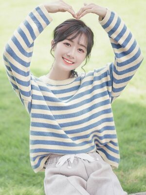 Striped Loose Fitting Sweater (1)