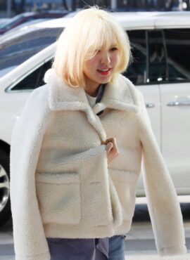 Creamy White Winter Lamb Wool Jacket | Wendy - Red Velvet