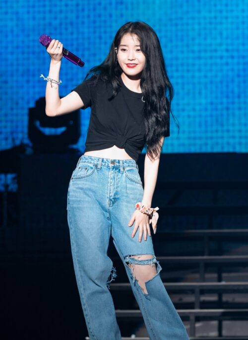 Pitch Black Cropped Knotted T-Shirt | IU