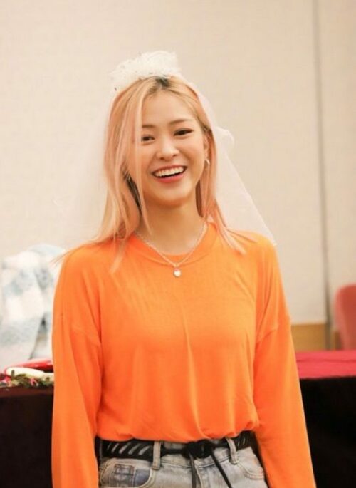 Orange Comfy Long Sleeve T-Shirt | Ryujin – ITZY