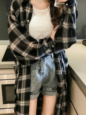 Twice Mina -Oversized Plaid Cardigan (6)