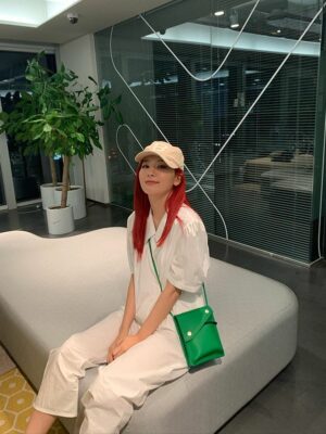 White Short-Sleeved Blouse | Seulgi – Red Velvet