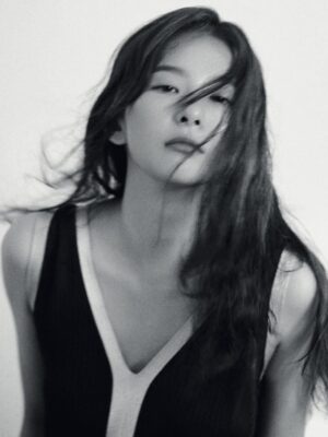 Black and White Long Dress | Seulgi – Red Velvet