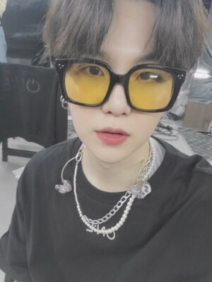 Yellow Tinted Sunglasses | Suga – BTS