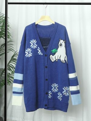 Jisoo – BlackPink Oversized Bear and Snowflake Patterned Cardigan (1)
