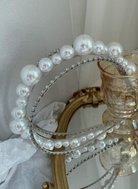 White Pearl Embellished Headband | Jisoo - BlackPink