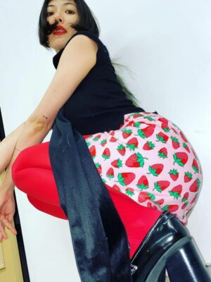 Pink Strawberry-Print Slit Skirt | Hyuna