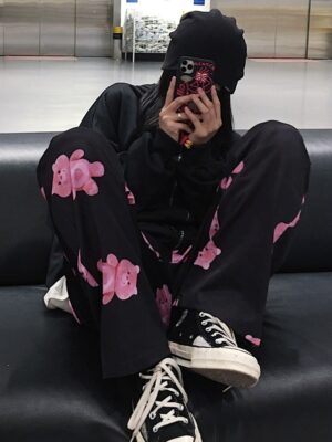 Taeyong – NCT Cute Bear Patterned Pants (1)