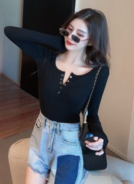 Black Tight-Fitting Long Sleeve Button Top | Hyuna