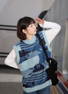 Blue Vintage Knitted Vest | Beomgyu - TXT