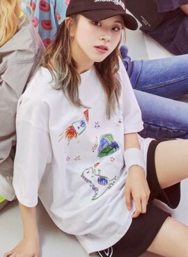 White Cute Graphic Print T-Shirt | Chaeyoung - Twice