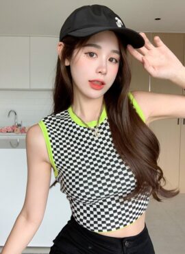 Black And White Checkered Crop Top | Lisa - BlackPink