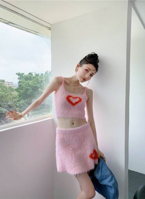 Pink Heart Fur Camisole Crop Top | Joy – Red Velvet