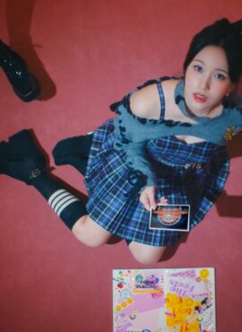 Black Mismatched Socks | Twice - Mina