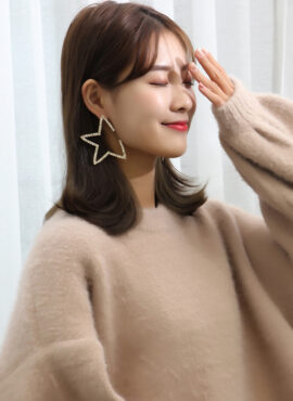 Silver Diamond Star Earrings | Hyuna
