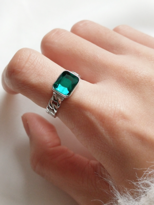 Mingi – ATEEZ – Silver Emerald Ring 1