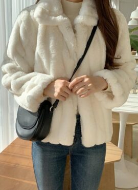 White Fur Jacket | Rose - BlackPink