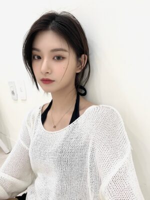 White Knitted See-Through Sweater | Yiren – Everglow
