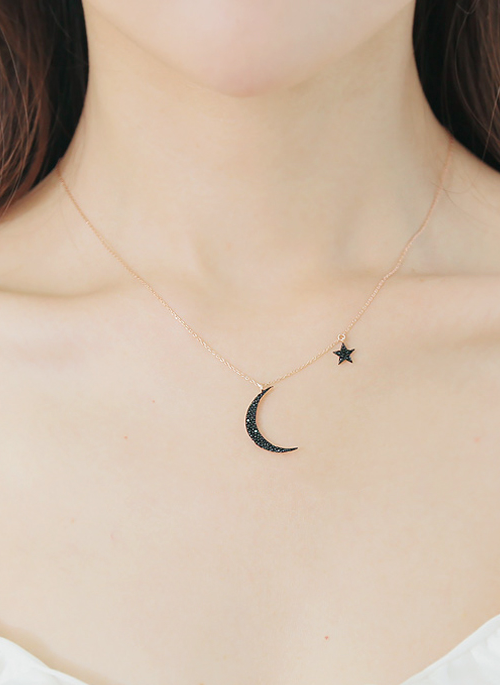 Black Star And Moon Necklace | Eunwoo – Astro