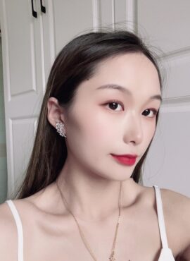 Silver Feather Rhinestone Earrings | Oh Yoon Hee – Penthouse