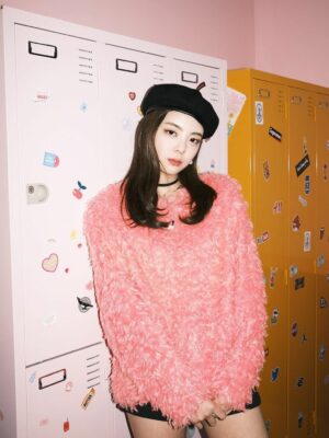 Pink Faux Fur Sweater | Lia – ITZY