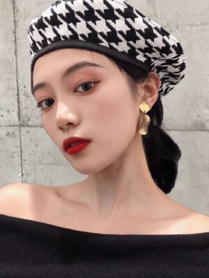 Seulgi – Red Velvet Adjustable Houndstooth Beret Hat (5)