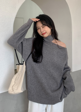 Grey One Shoulder Cut Turtleneck Sweater | Sihyeon - Everglow