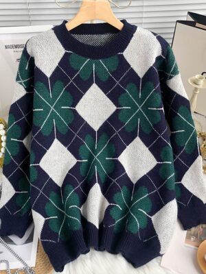 The8 – Seventeen Clover And Diamond Patterned Sweater (8)