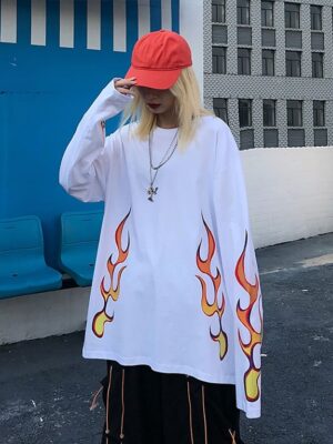 White Flames Oversized Sweater Minnie – (G)I-DLE (2)
