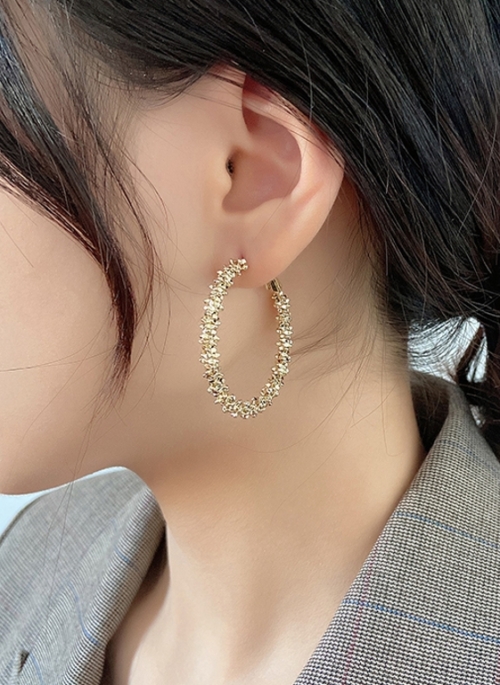 Gold Chunky Loop Earrings | Yeji - ITZY