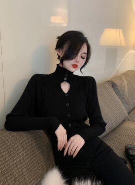 Black Cut-Out Puff Sleeve Top | Yuna - ITZY