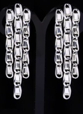 Silver Triple Chain Rhinestone Earrings | Cheon Seo Jin - Penthouse