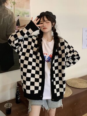 Yugyeom – GOT7 Black And White Checkerboard Cardigan (16)