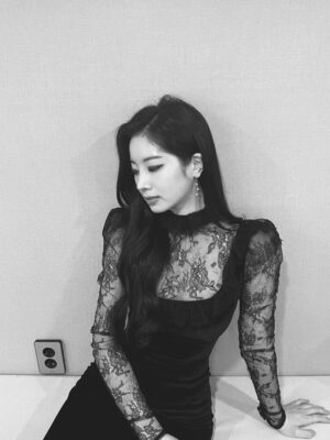 Black Velvet Lace Dress | Dahyun – Twice