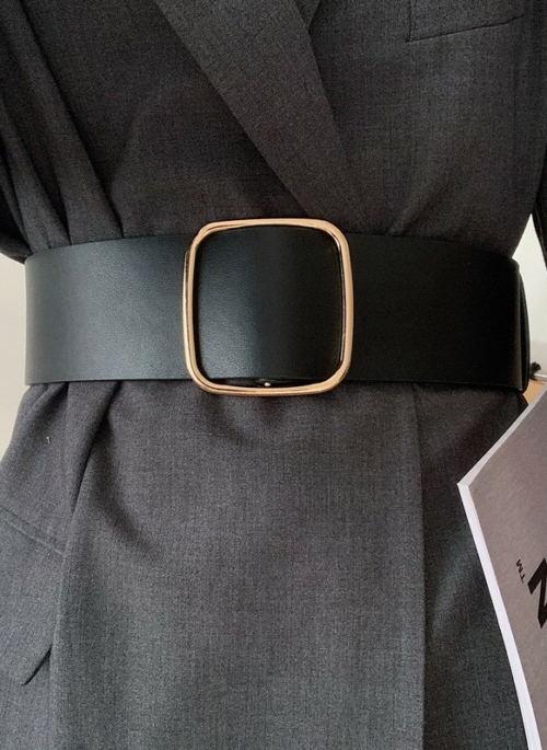 Black Wide Belt With Thin Gold Buckle | Seohyun – Girls Generation