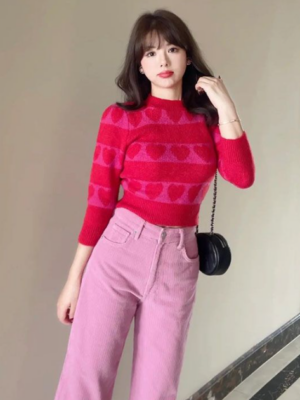 Hyunjin – Loona – Red Heart Patterned Knit Sweater (4)