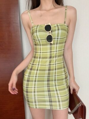 Miyeon – (G)I-DLE Plaid Green Slim Fit Sleeveless Dress