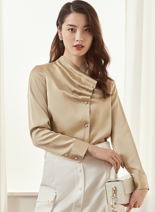 Beige Scallop Collar Blouse | Oh Yoon Hee – Penthouse